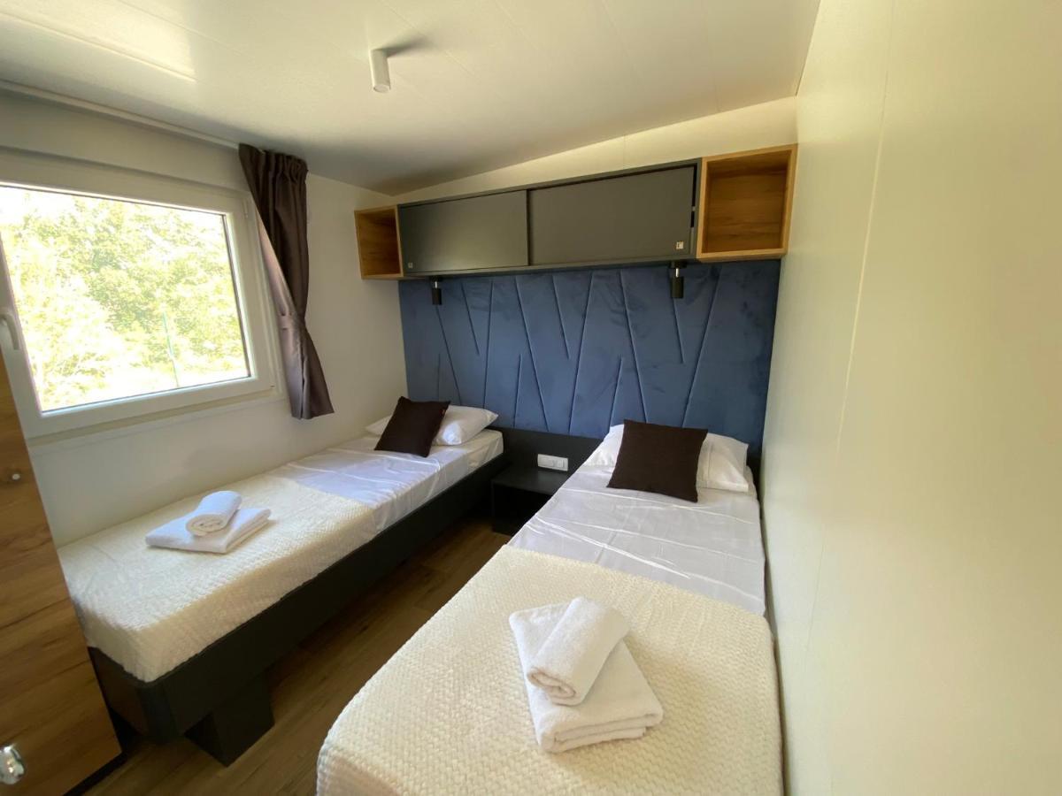 Mobile Home Saky, Biograd Na Moru Exteriör bild